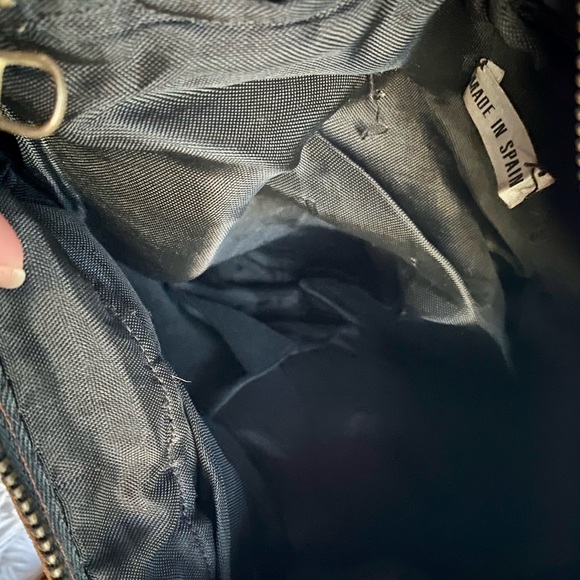 Areitio brown and tan shearling square shoulder bag with suede patchwork straps - Picture 9 of 11